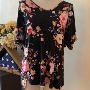 Buckle Daytrip Floral Top XL